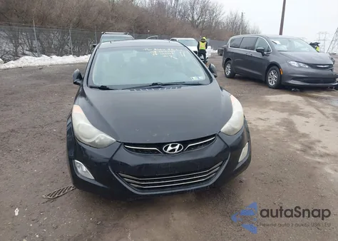 2011 Hyundai Elantra Limited (Ulsan Plant) z USA, uszkodzony, nr VIN KMHDH4AE0BU094769